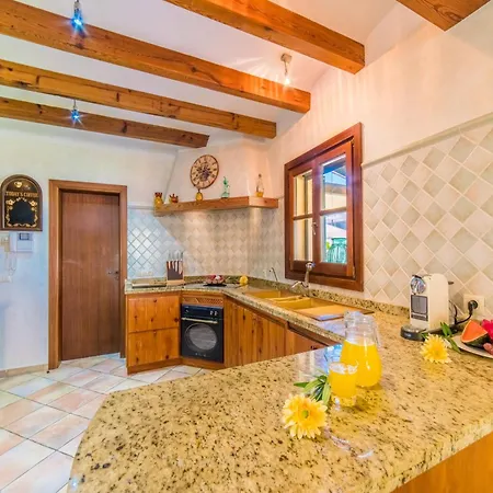 For 6 Guests, Tatil Evi Artá