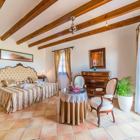 For 6 Guests, Tatil Evi Artá